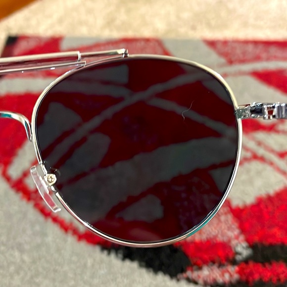 ‼️‼️SALE‼️‼️NWT Blue Gem Sunglasses - Picture 4 of 6